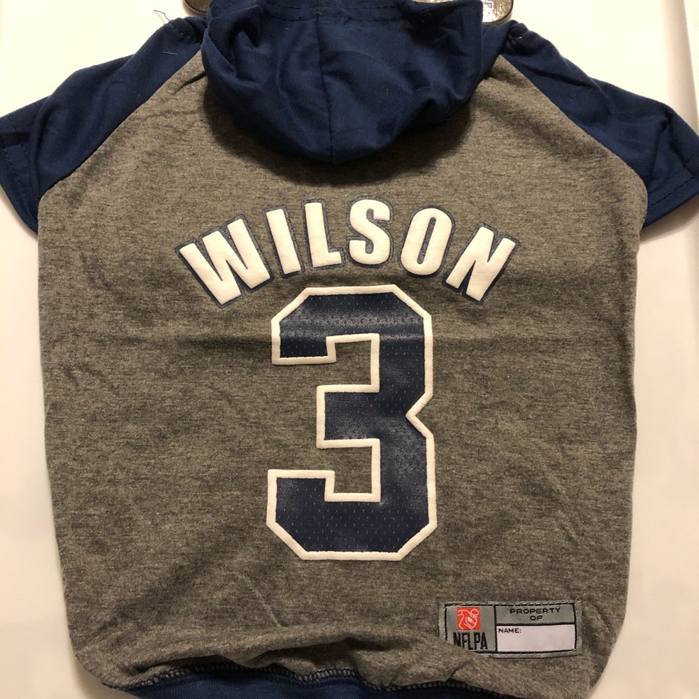 Russell Wilson #3 Seahawks NFLPA Dog Hoodie Tee